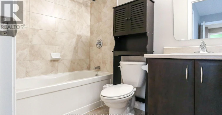 119 Bridgestone Drive, Ottawa, ON, K2M 0A4 - 18