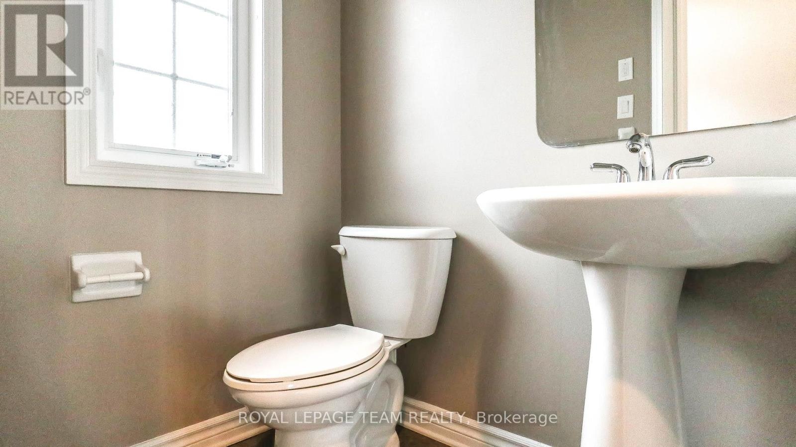 119 Bridgestone Drive, Ottawa, ON, K2M 0A4 - 5