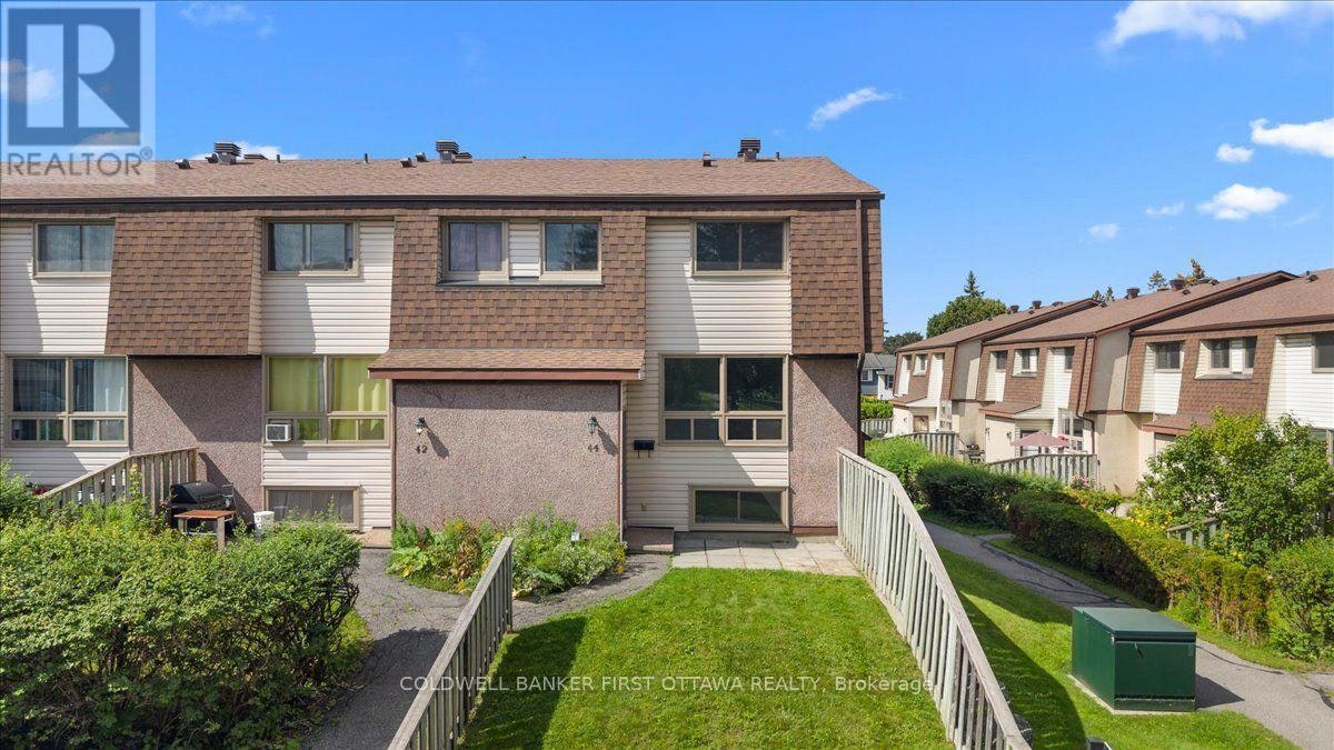 44-2640 Draper Avenue, Ottawa, ON, K2H 8V3