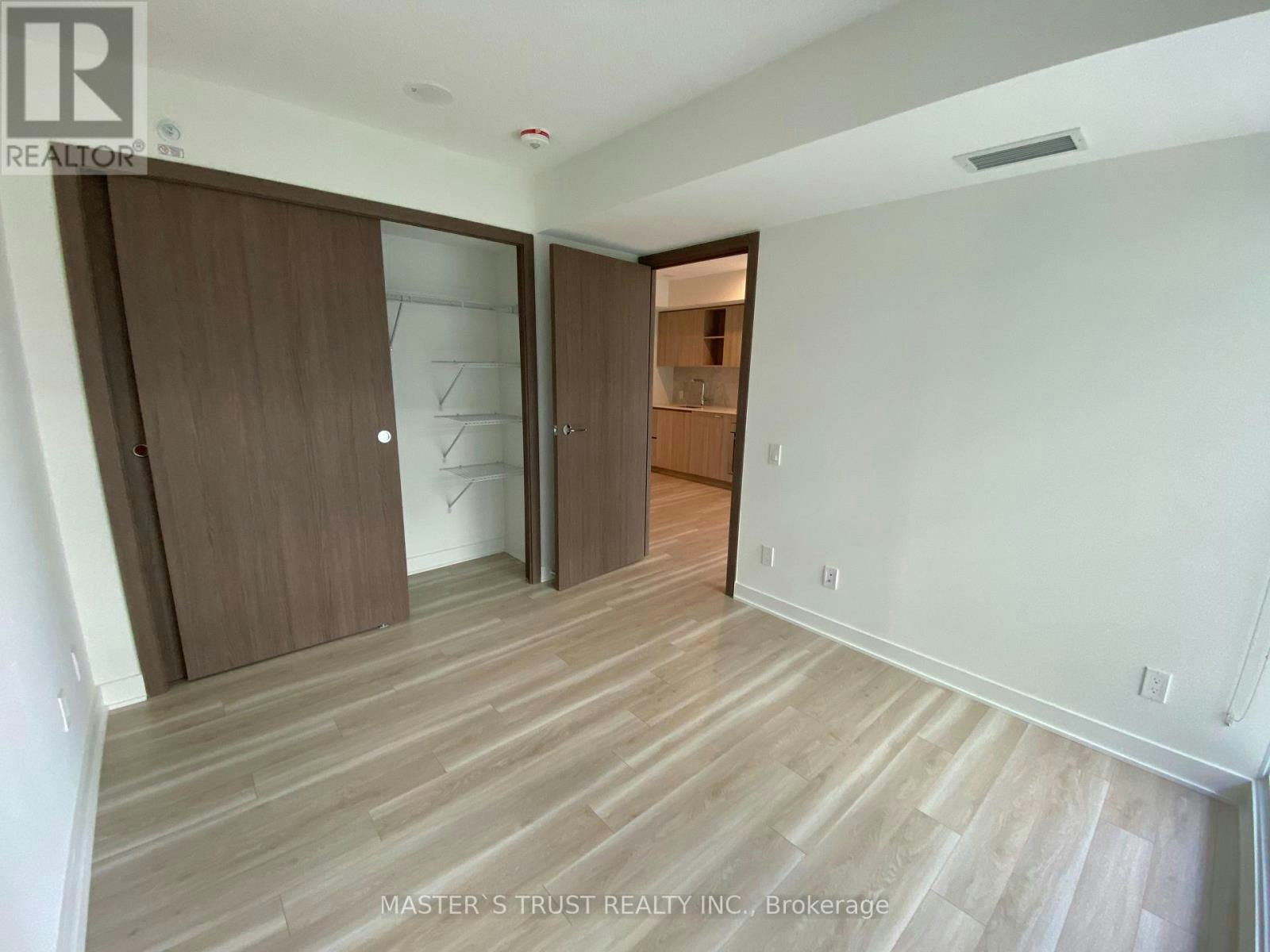 716-17 Bathurst Street, Toronto, ON, M5V 0N1 - 8