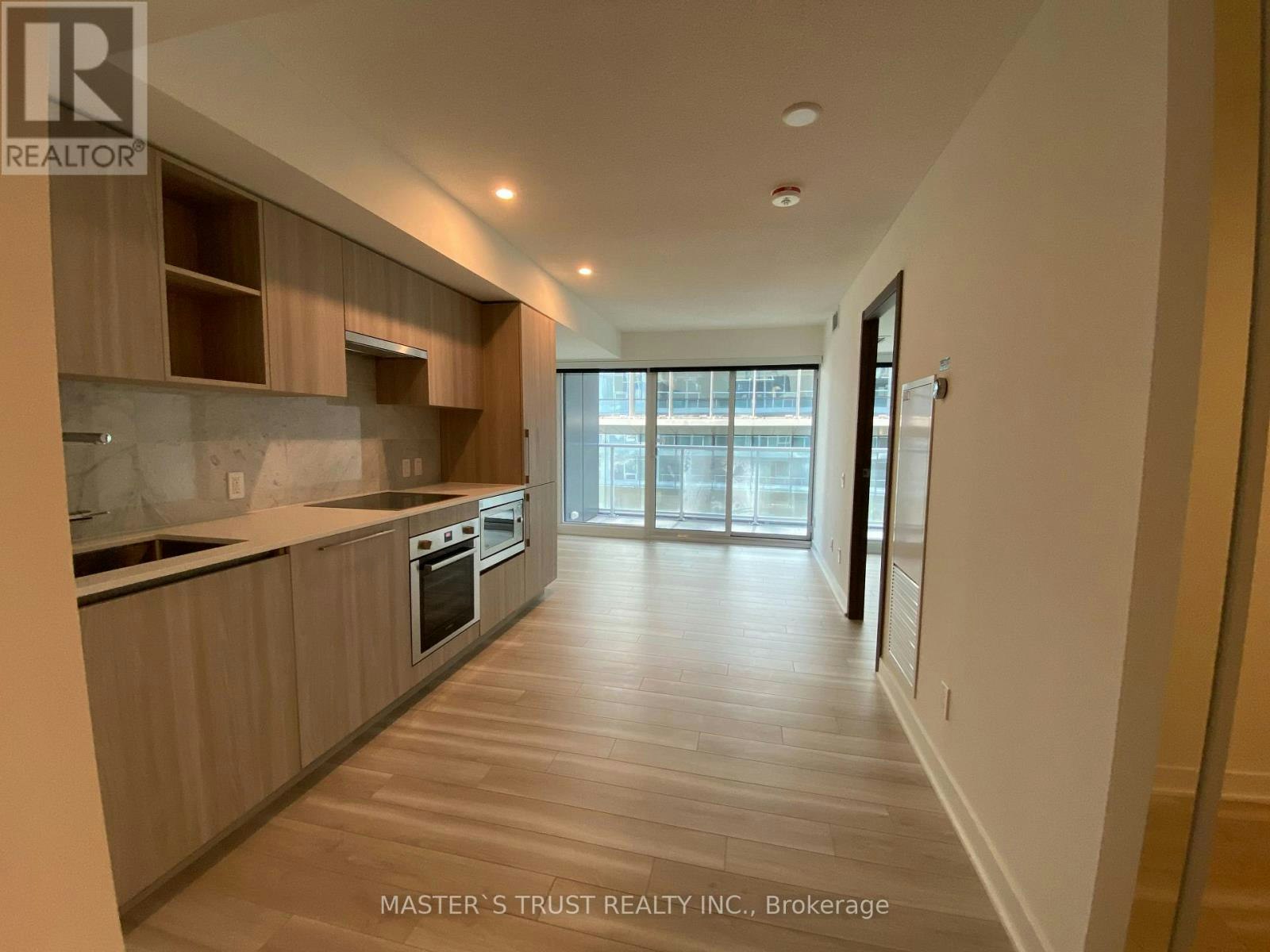 716-17 Bathurst Street, Toronto, ON, M5V 0N1 - 6