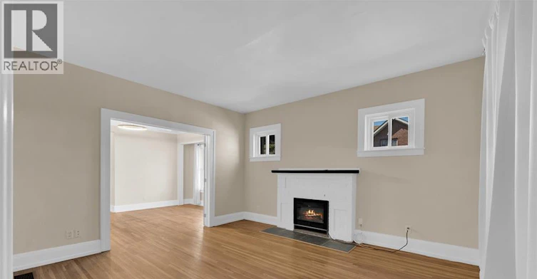 UPPER-1605 Dougall Avenue, Windsor, ON, N8X 1S4 - 6