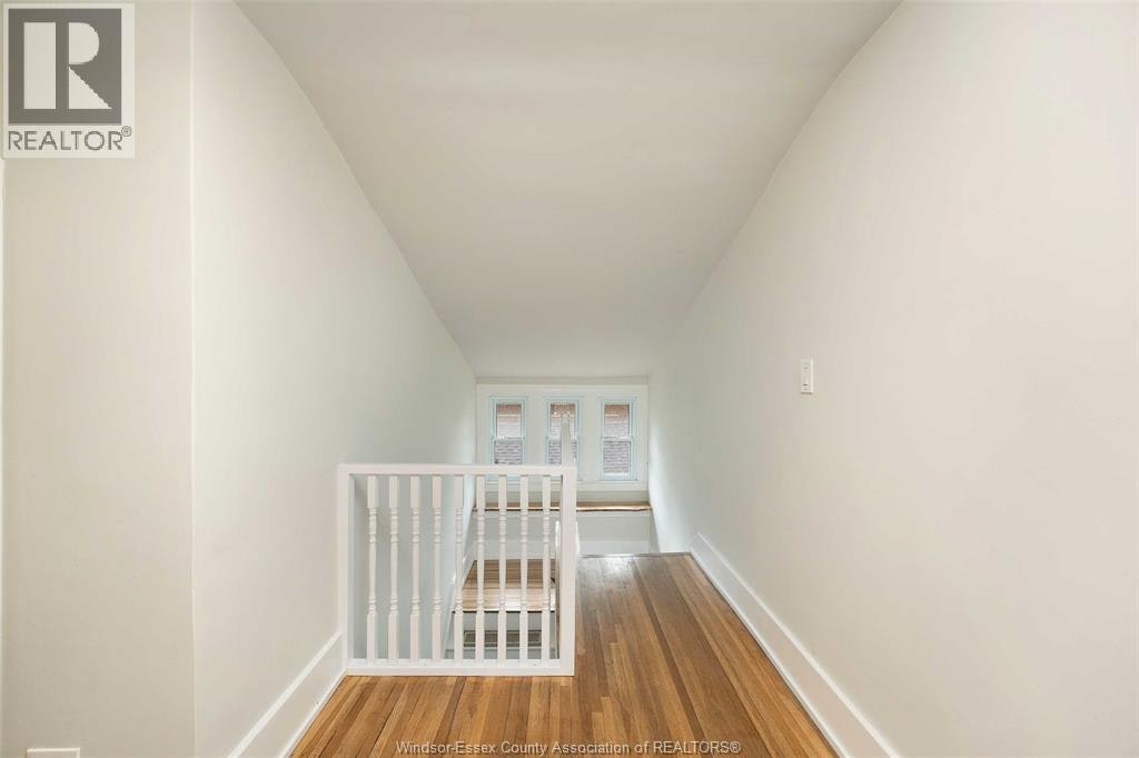 UPPER-1605 Dougall Avenue, Windsor, ON, N8X 1S4 - 21