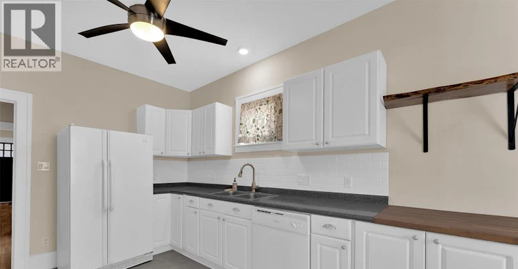 UPPER-1605 Dougall Avenue, Windsor, ON, N8X 1S4 - 14