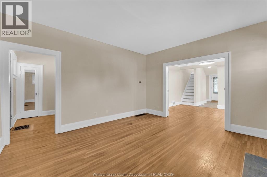 UPPER-1605 Dougall Avenue, Windsor, ON, N8X 1S4 - 7