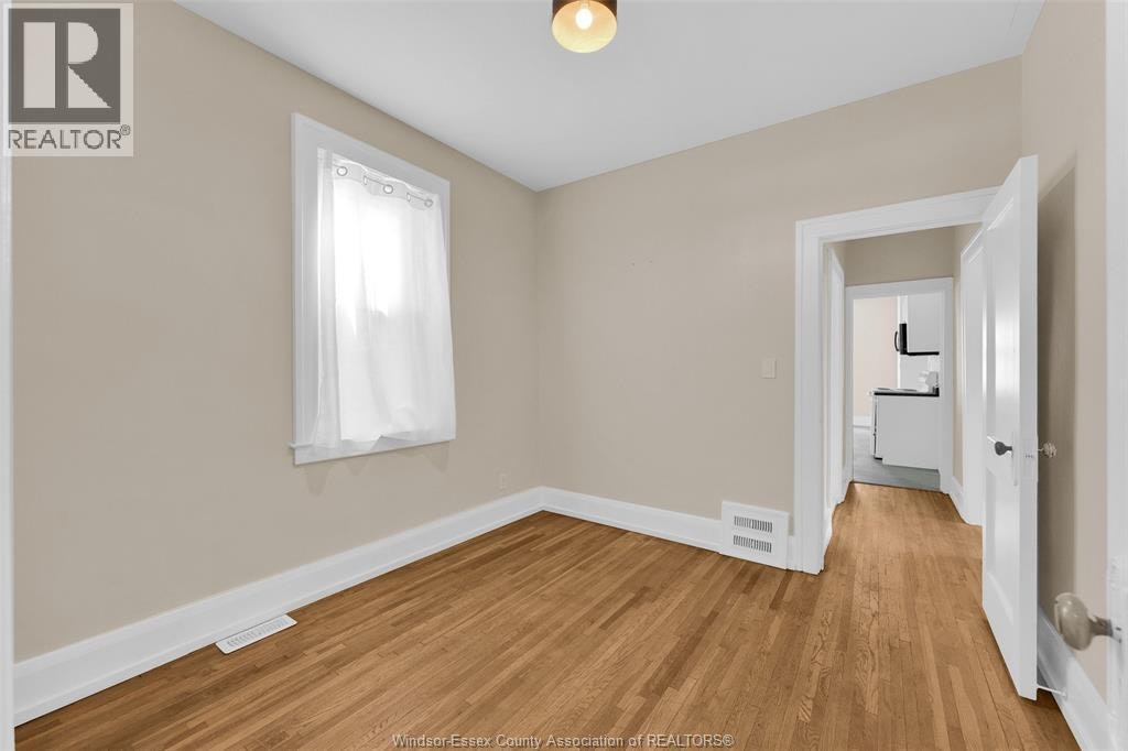 UPPER-1605 Dougall Avenue, Windsor, ON, N8X 1S4 - 19