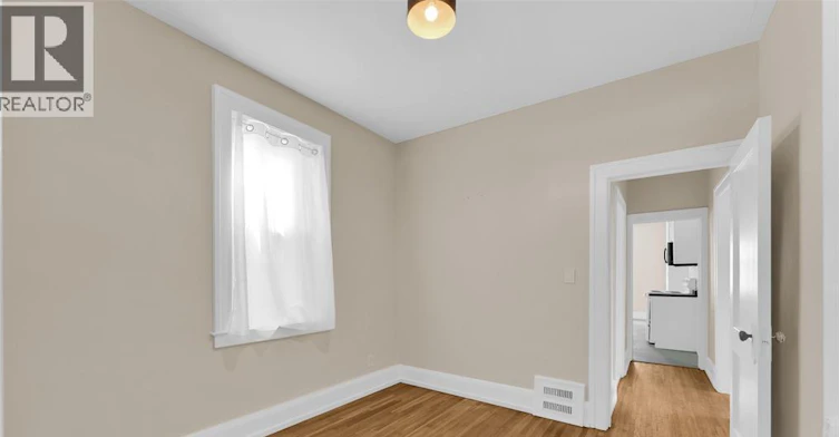 UPPER-1605 Dougall Avenue, Windsor, ON, N8X 1S4 - 19