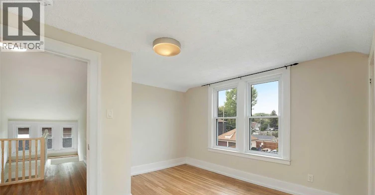 UPPER-1605 Dougall Avenue, Windsor, ON, N8X 1S4 - 23