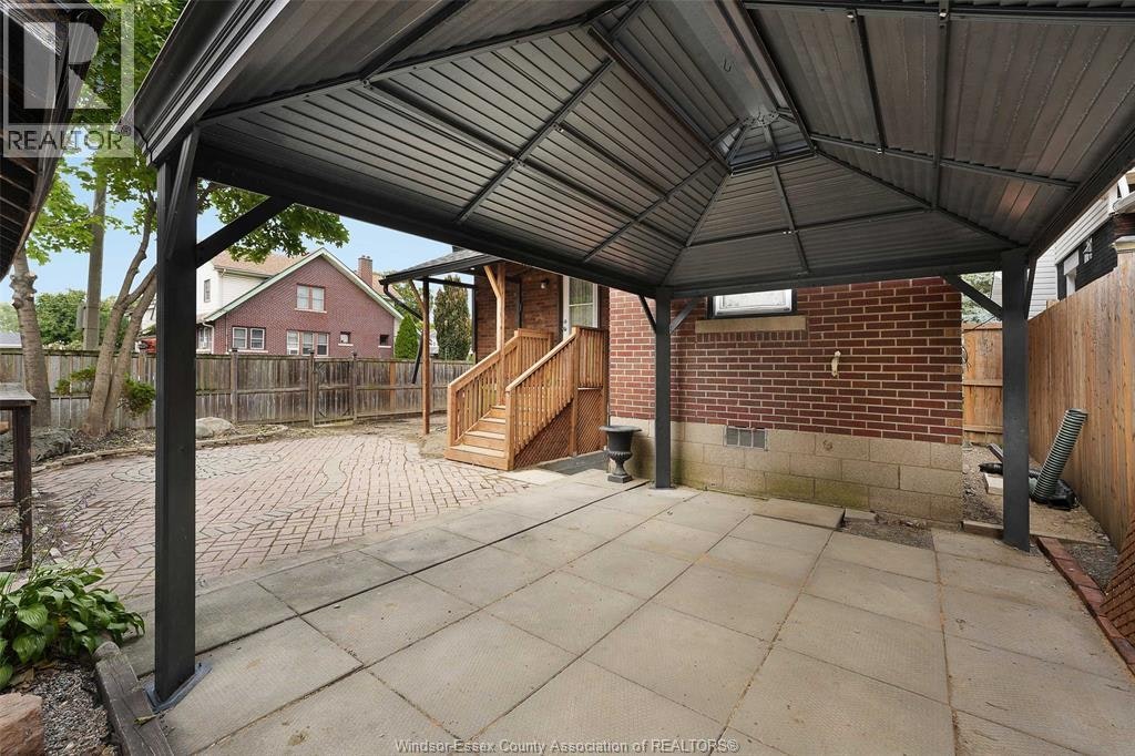 UPPER-1605 Dougall Avenue, Windsor, ON, N8X 1S4 - 4