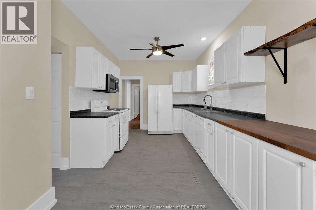 UPPER-1605 Dougall Avenue, Windsor, ON, N8X 1S4 - 13