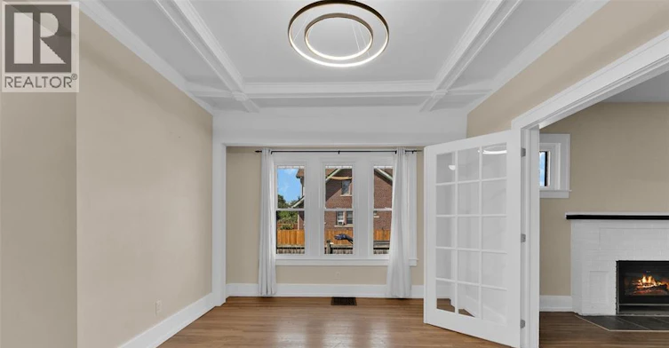 UPPER-1605 Dougall Avenue, Windsor, ON, N8X 1S4 - 10