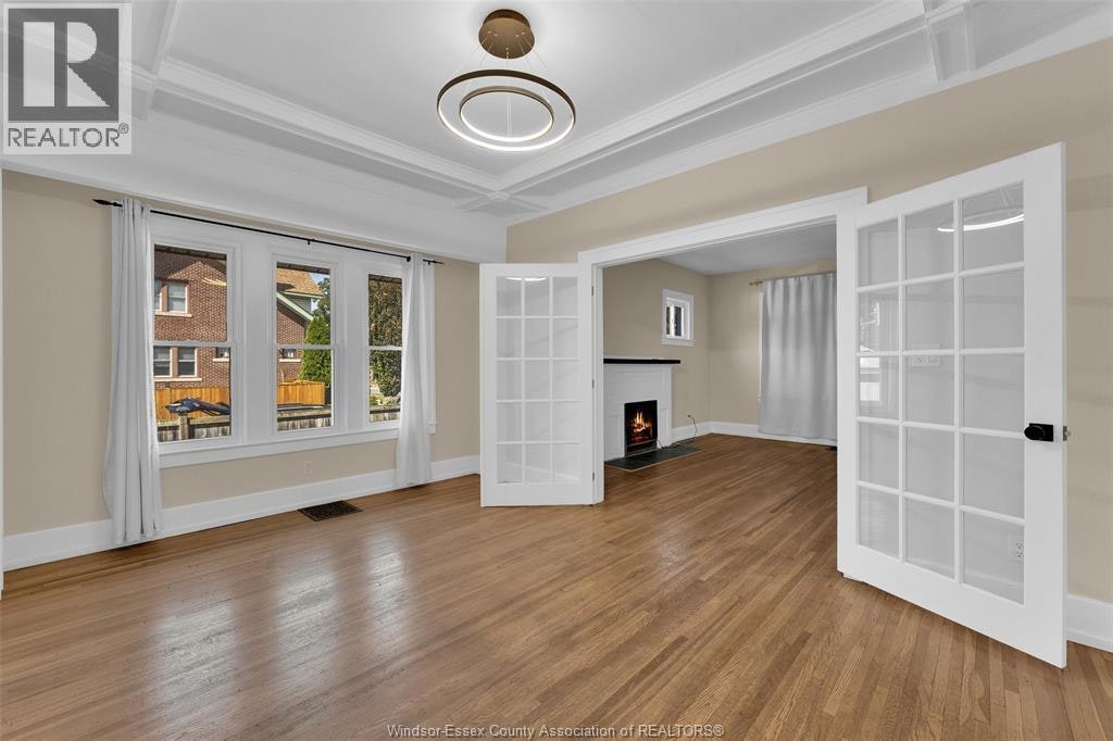 UPPER-1605 Dougall Avenue, Windsor, ON, N8X 1S4 - 11