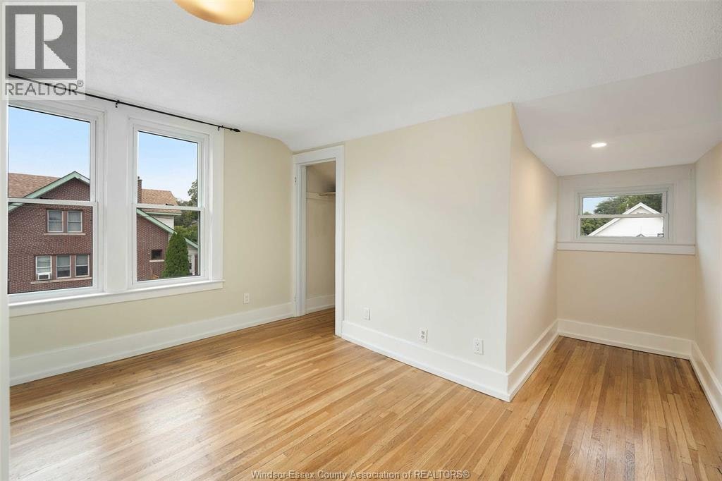 UPPER-1605 Dougall Avenue, Windsor, ON, N8X 1S4 - 22