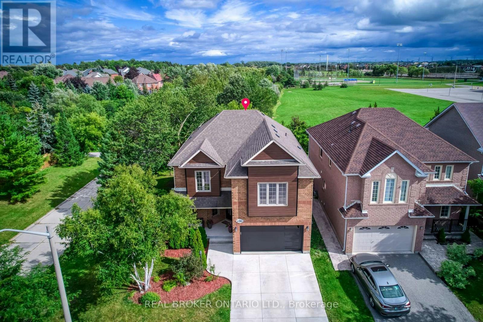6781 Gracefield Drive, Mississauga, ON, L5N 6T5