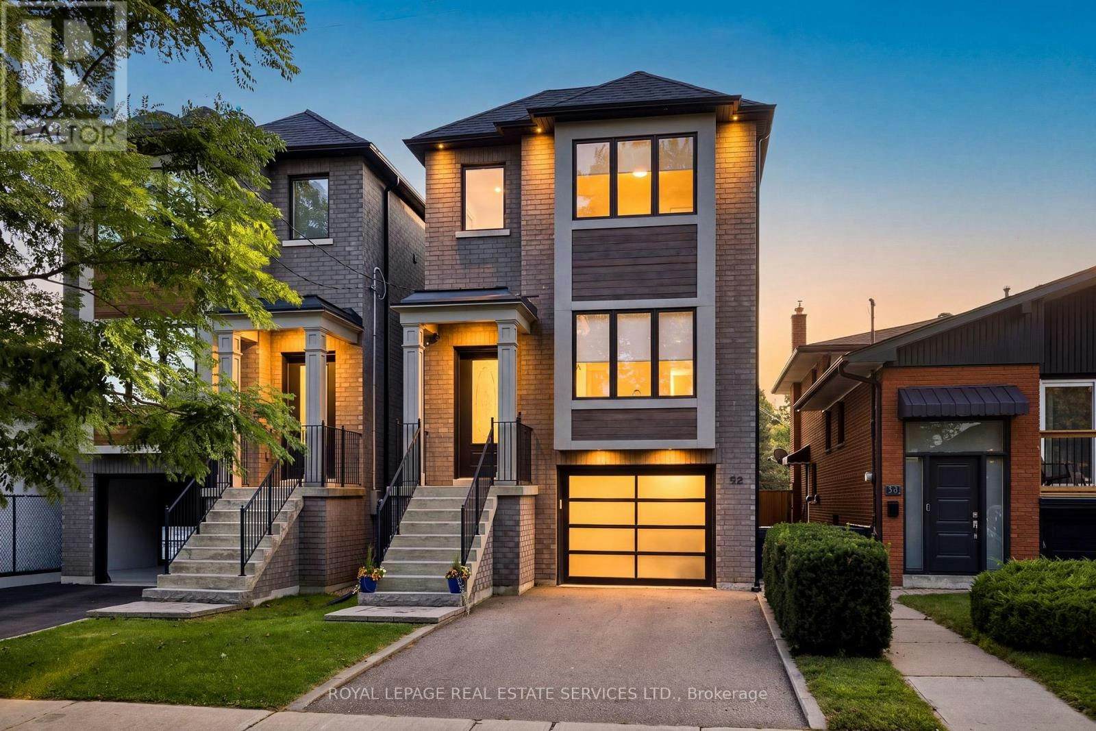 98 Foch Avenue S, Toronto, ON, M8W 3X8