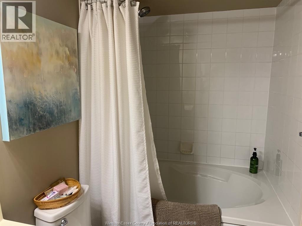 1701-75 Riverside Drive, Windsor, ON, N9A 7C2 - 23