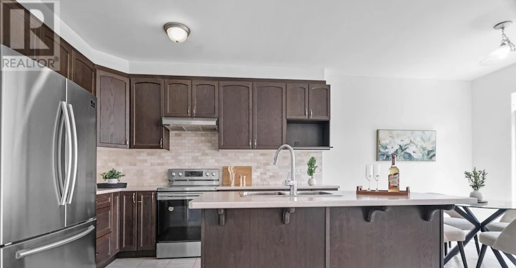 4852 Abbott Street E, Ottawa, ON, K2V 0J9 - 9