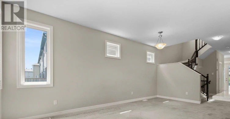 210 Bandelier Way, Ottawa, ON, K2S 2J4 - 6