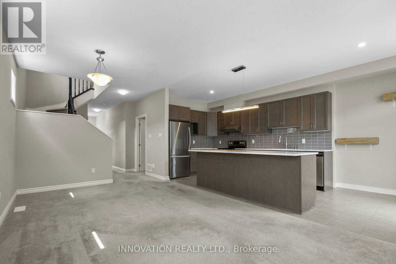 210 Bandelier Way, Ottawa, ON, K2S 2J4 - 7