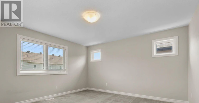 210 Bandelier Way, Ottawa, ON, K2S 2J4 - 18