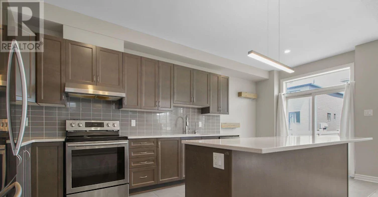210 Bandelier Way, Ottawa, ON, K2S 2J4 - 11