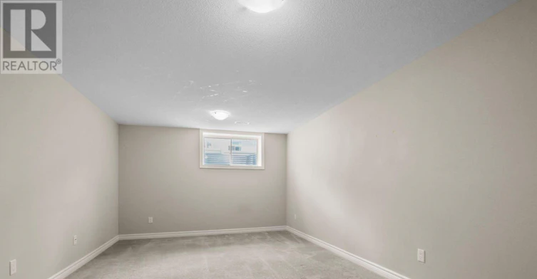 210 Bandelier Way, Ottawa, ON, K2S 2J4 - 26