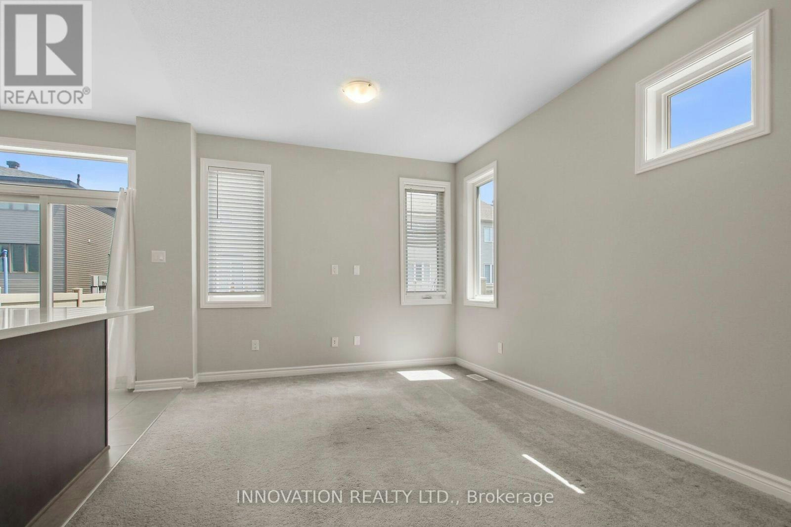 210 Bandelier Way, Ottawa, ON, K2S 2J4 - 4