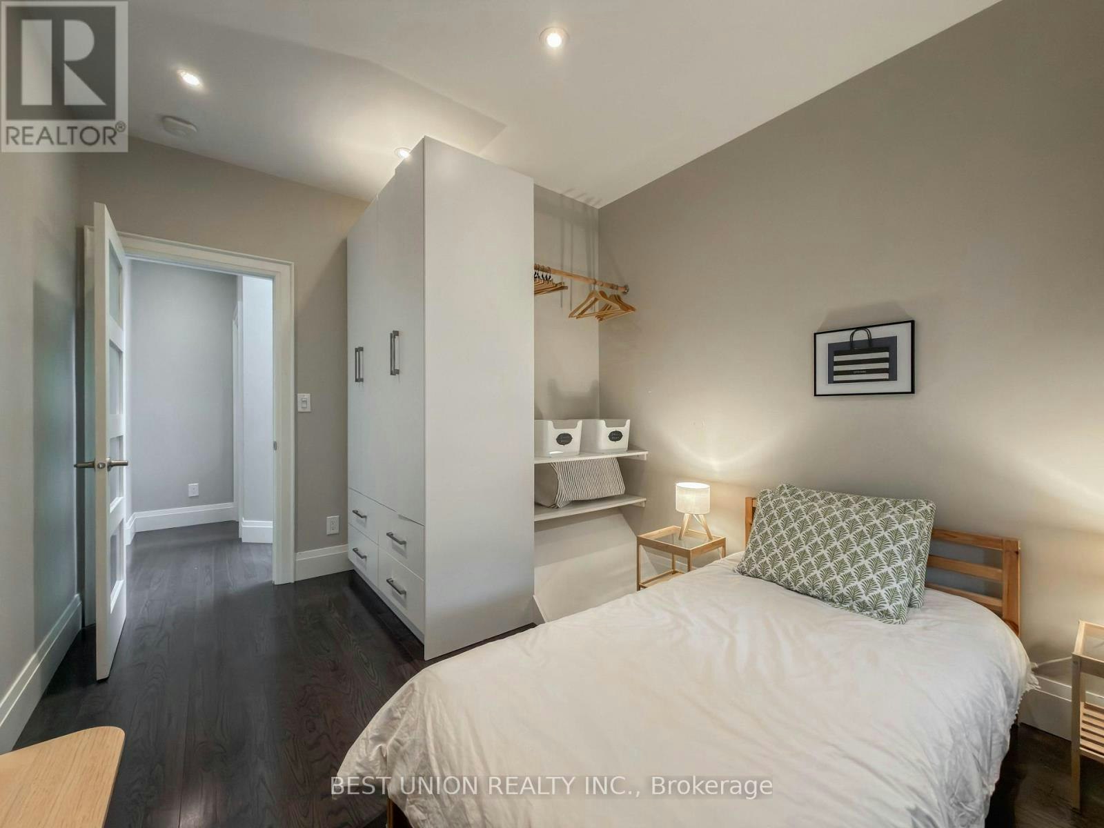34 Maxwell Avenue, Toronto, ON, M5P 2B5 - 19