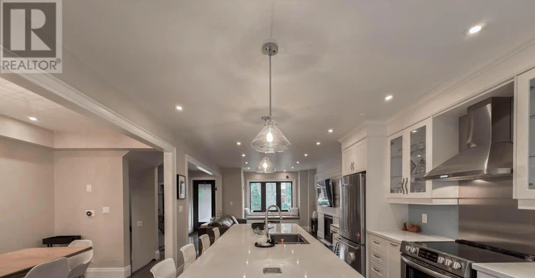34 Maxwell Avenue, Toronto, ON, M5P 2B5 - 9