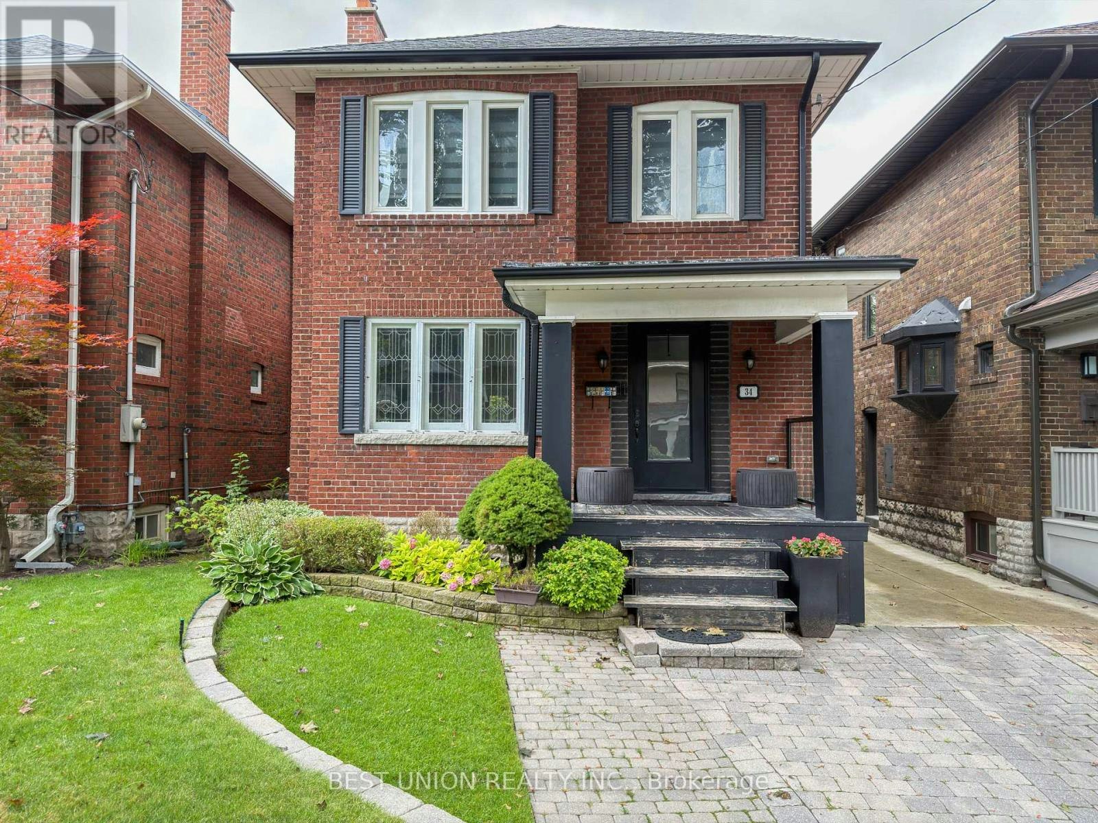 34 Maxwell Avenue, Toronto, ON, M5P 2B5