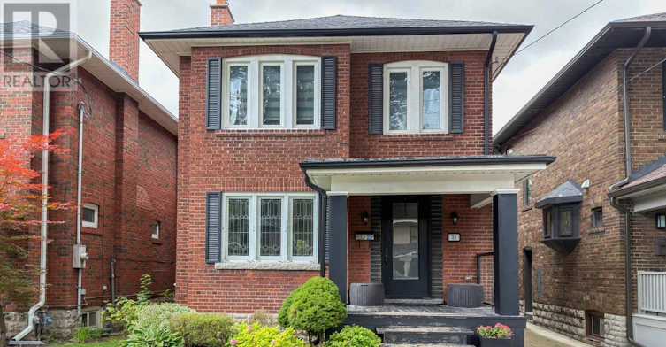 34 Maxwell Avenue, Toronto, ON, M5P 2B5