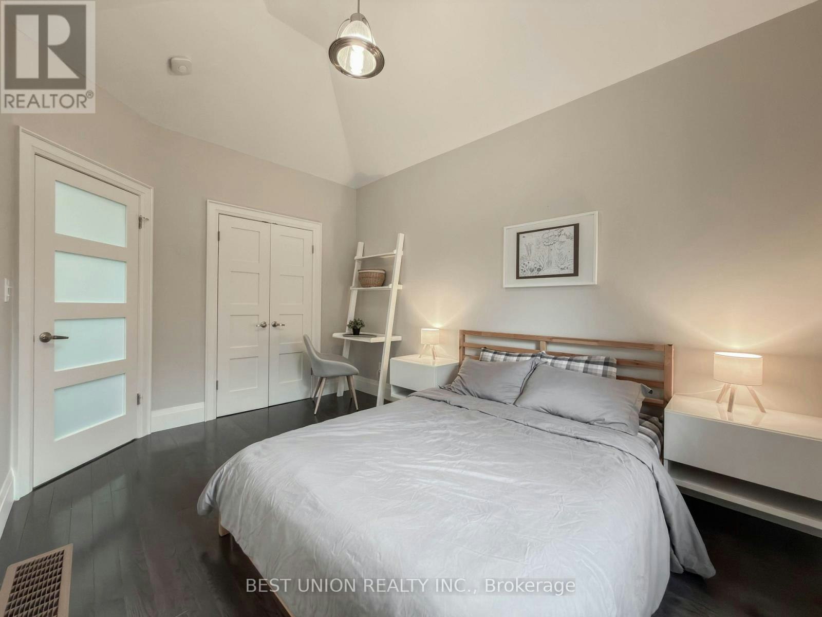 34 Maxwell Avenue, Toronto, ON, M5P 2B5 - 22