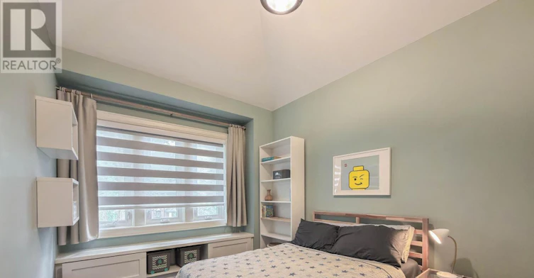 34 Maxwell Avenue, Toronto, ON, M5P 2B5 - 18