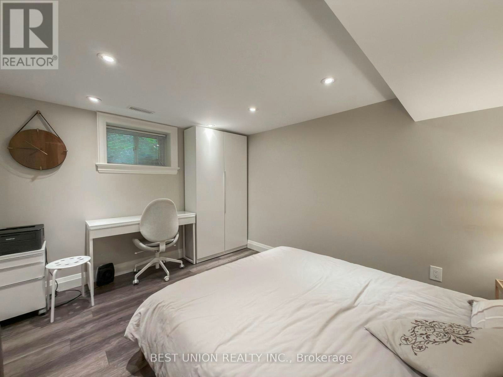 34 Maxwell Avenue, Toronto, ON, M5P 2B5 - 38