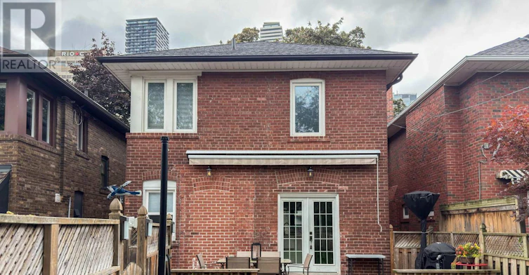 34 Maxwell Avenue, Toronto, ON, M5P 2B5 - 32