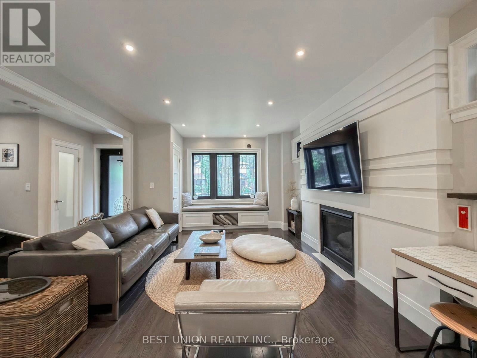 34 Maxwell Avenue, Toronto, ON, M5P 2B5 - 4