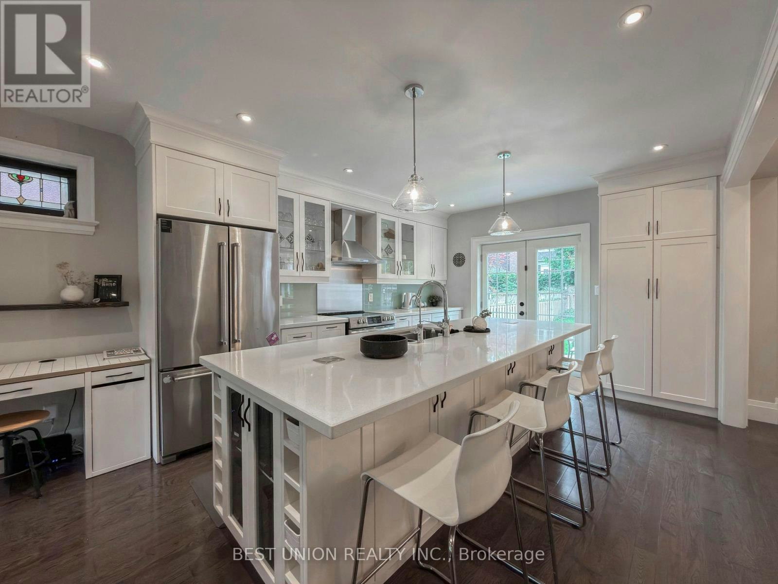 34 Maxwell Avenue, Toronto, ON, M5P 2B5 - 7