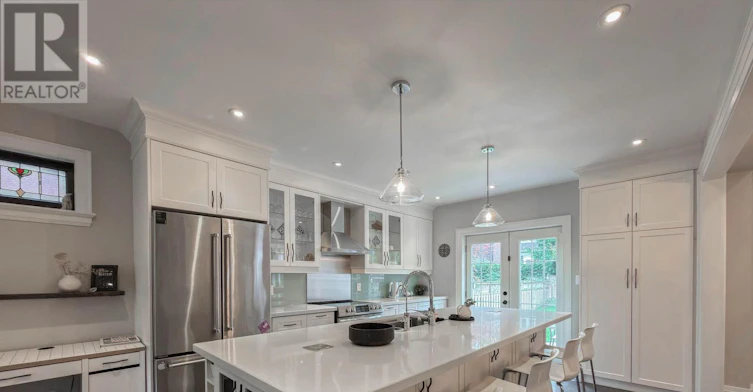 34 Maxwell Avenue, Toronto, ON, M5P 2B5 - 7