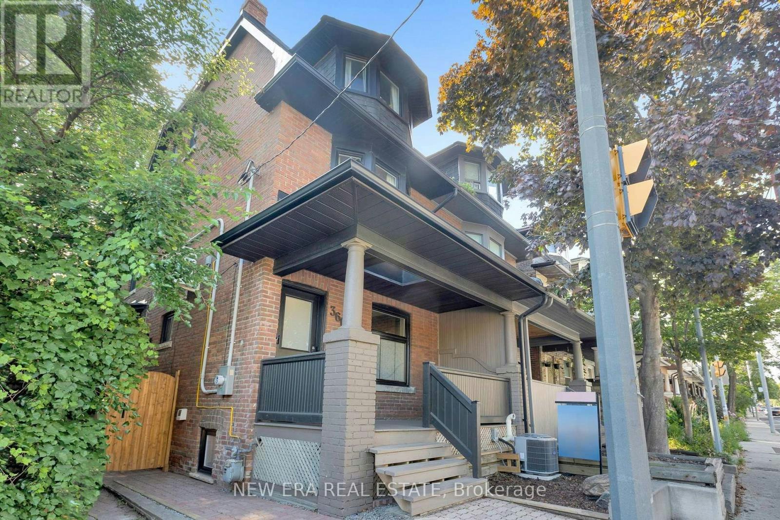 360 Woodbine Avenue, Toronto, ON, M4L 3P6