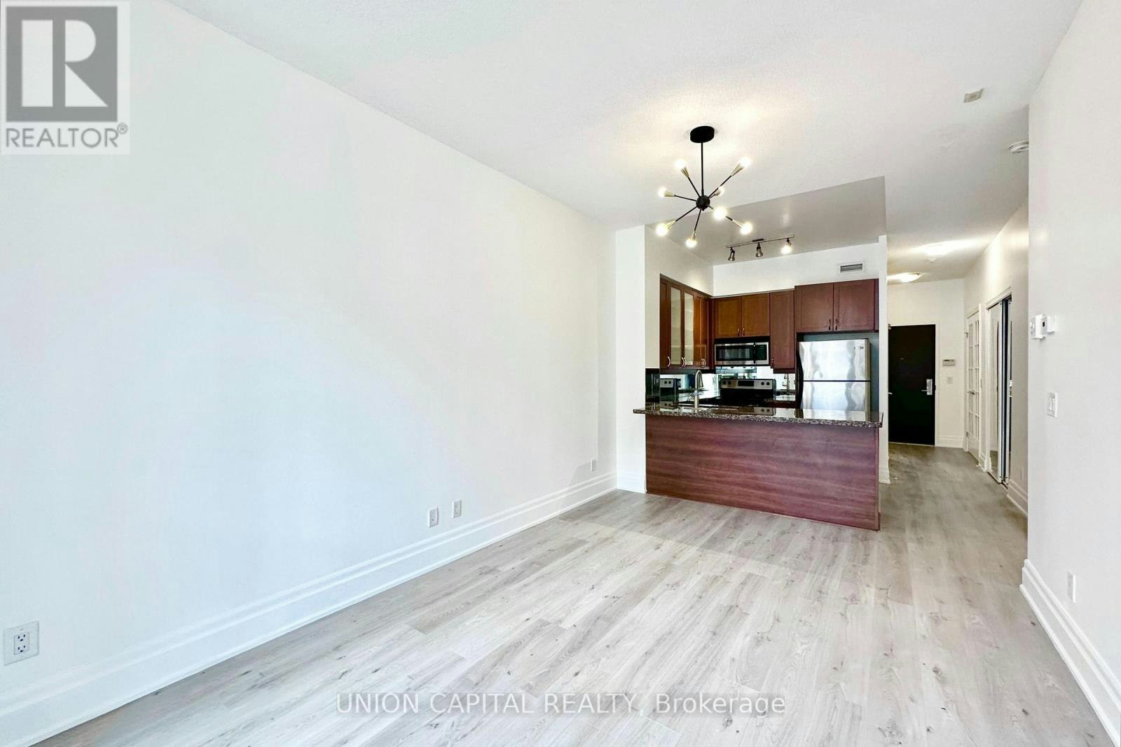 120-39 Upper Duke Crescent, Markham, ON, L6G 0B8 - 10