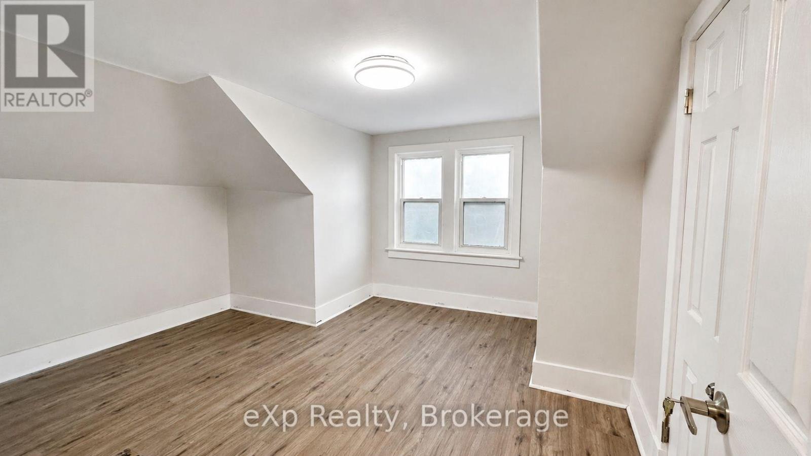 238 Elizabeth Street, Guelph, ON, N1E 2X3 - 9
