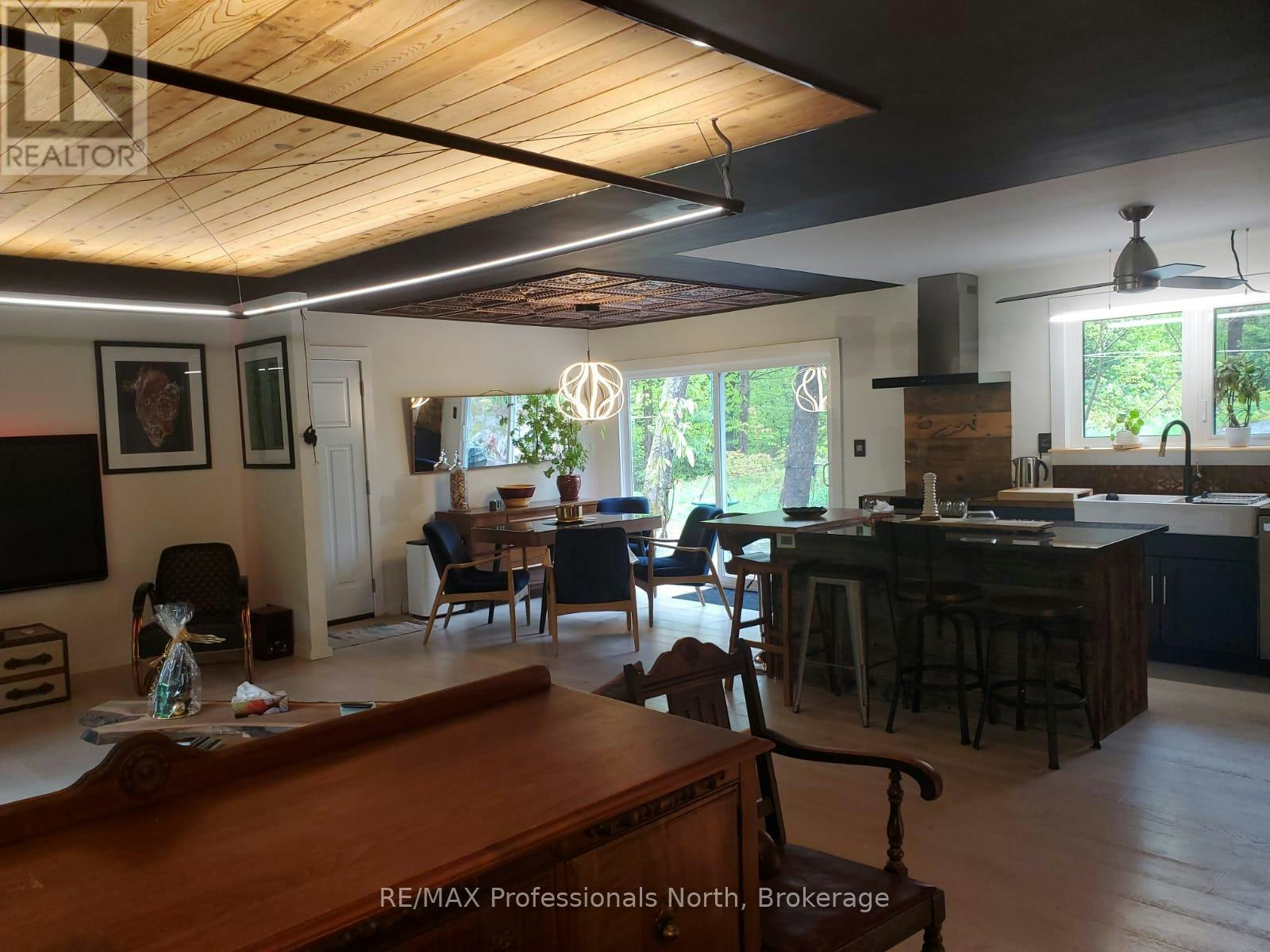 1460 Peterson Road, Bracebridge, ON, P1L 1X1 - 3