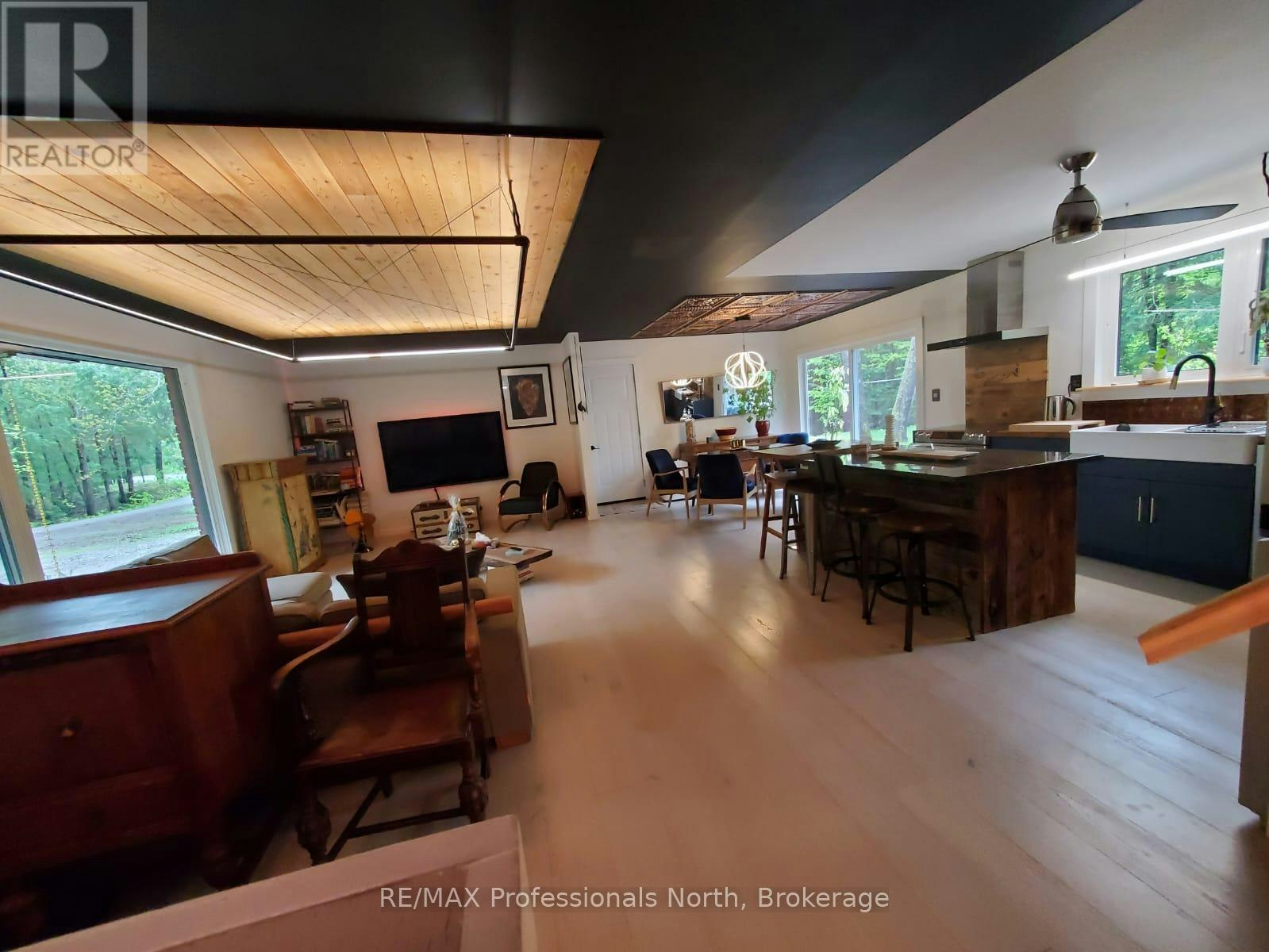1460 Peterson Road, Bracebridge, ON, P1L 1X1 - 4
