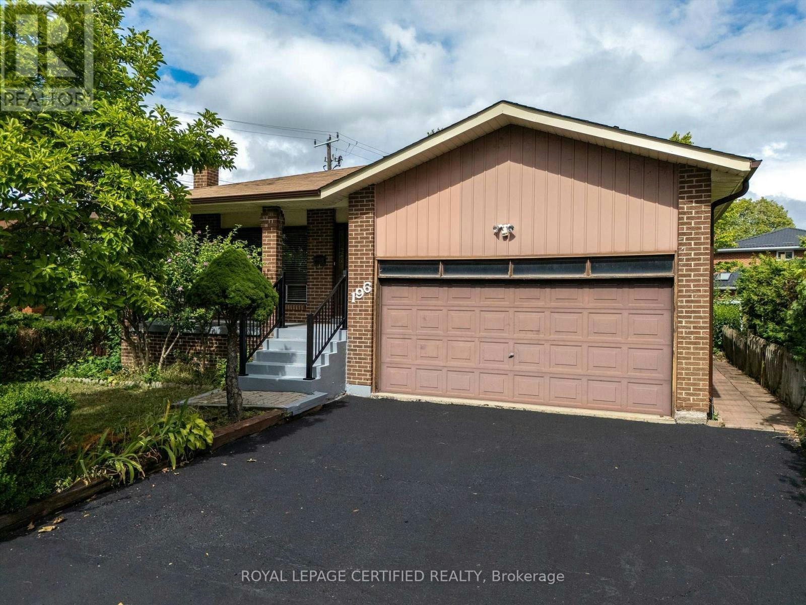 196 Mount Olive Drive, Toronto, ON, M9V 3Z5