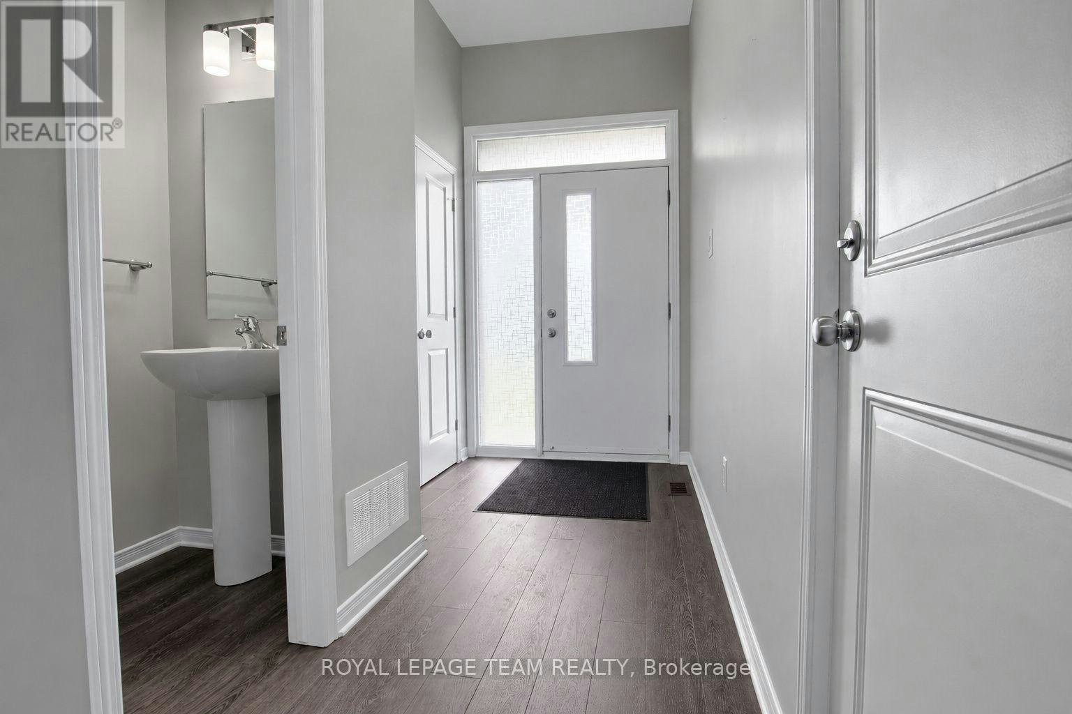487 Cope Drive, Ottawa, ON, K2S 1B6 - 2