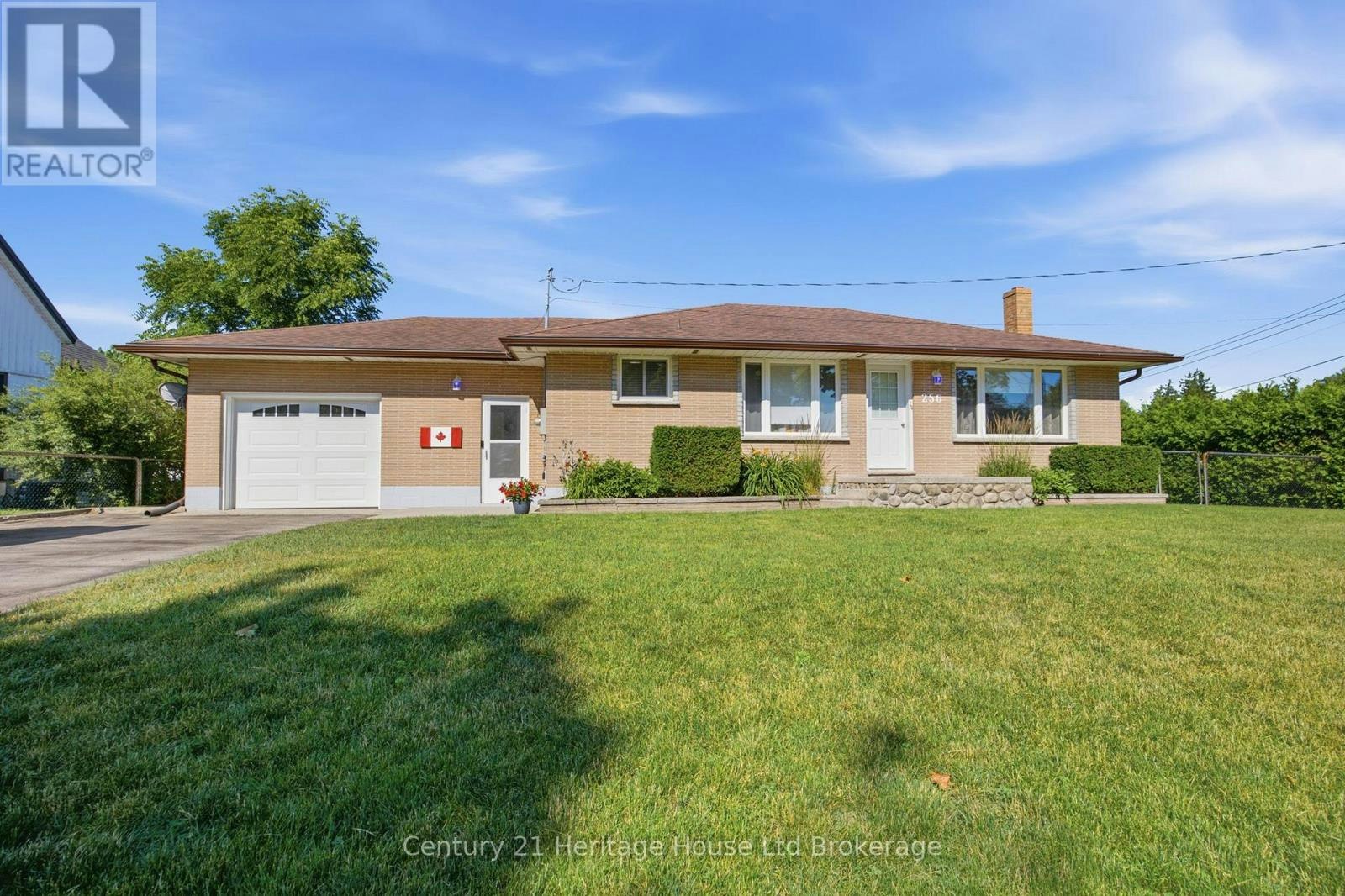 256 Markwell Street, Norfolk County, ON, N4B 2R2