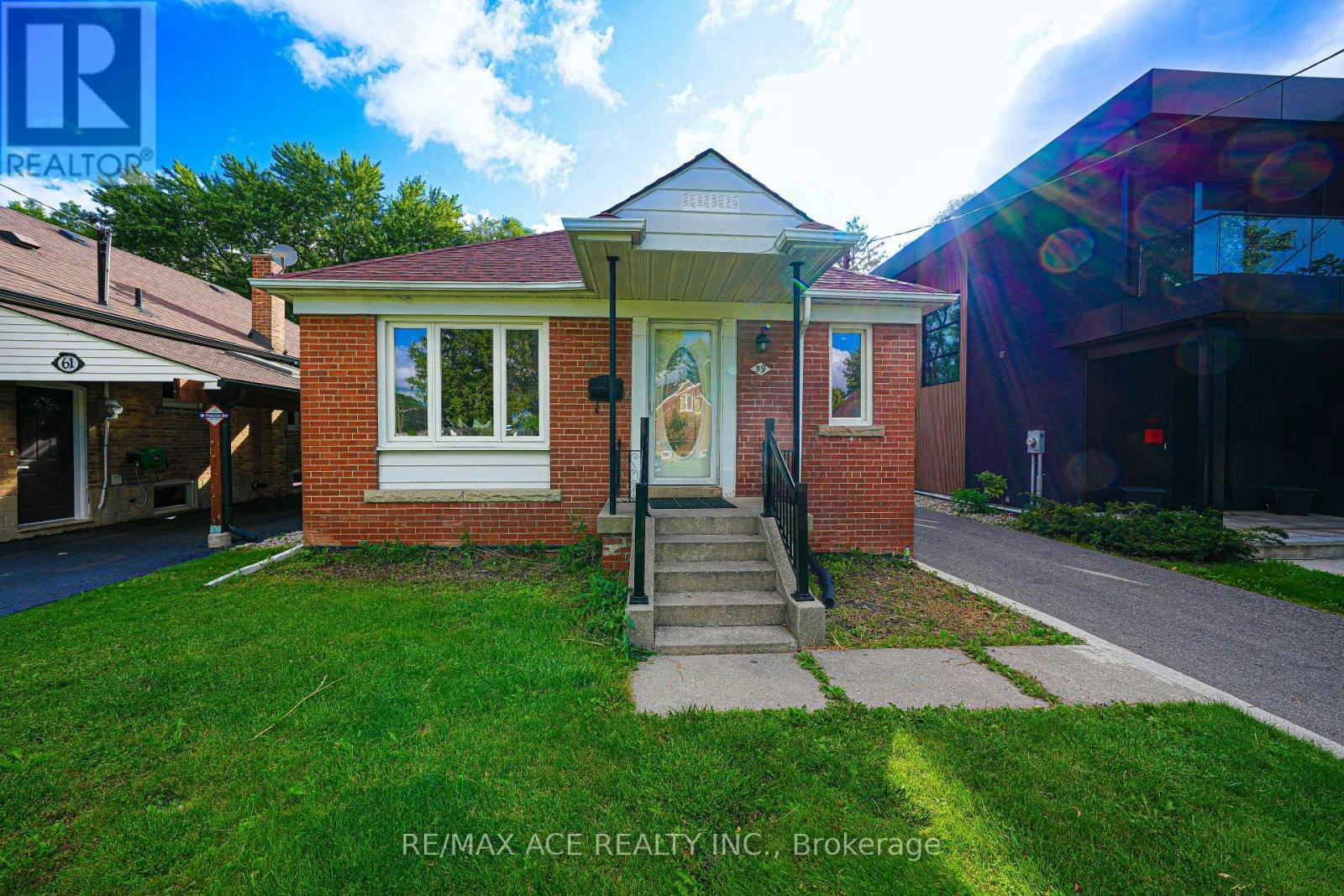 59 Lilian Drive, Toronto, ON, M1R 3W4