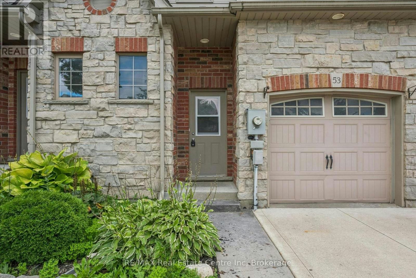 53 Washburn Drive, Guelph, ON, N1E 0B2 - 2