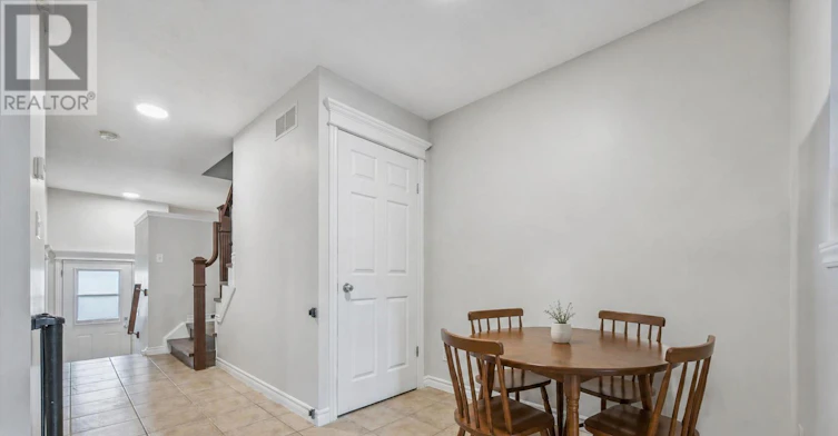 53 Washburn Drive, Guelph, ON, N1E 0B2 - 6