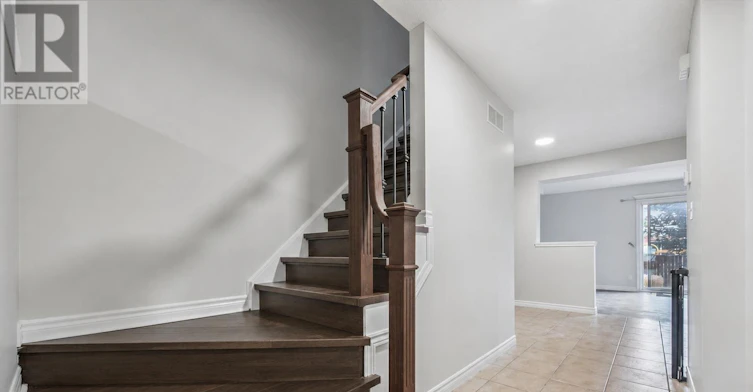 53 Washburn Drive, Guelph, ON, N1E 0B2 - 8